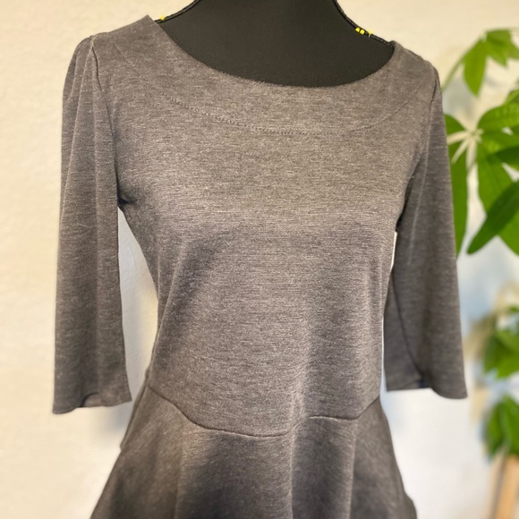 Vintage Inspired Heather Gray Peplum Blouse - Picture 3 of 4